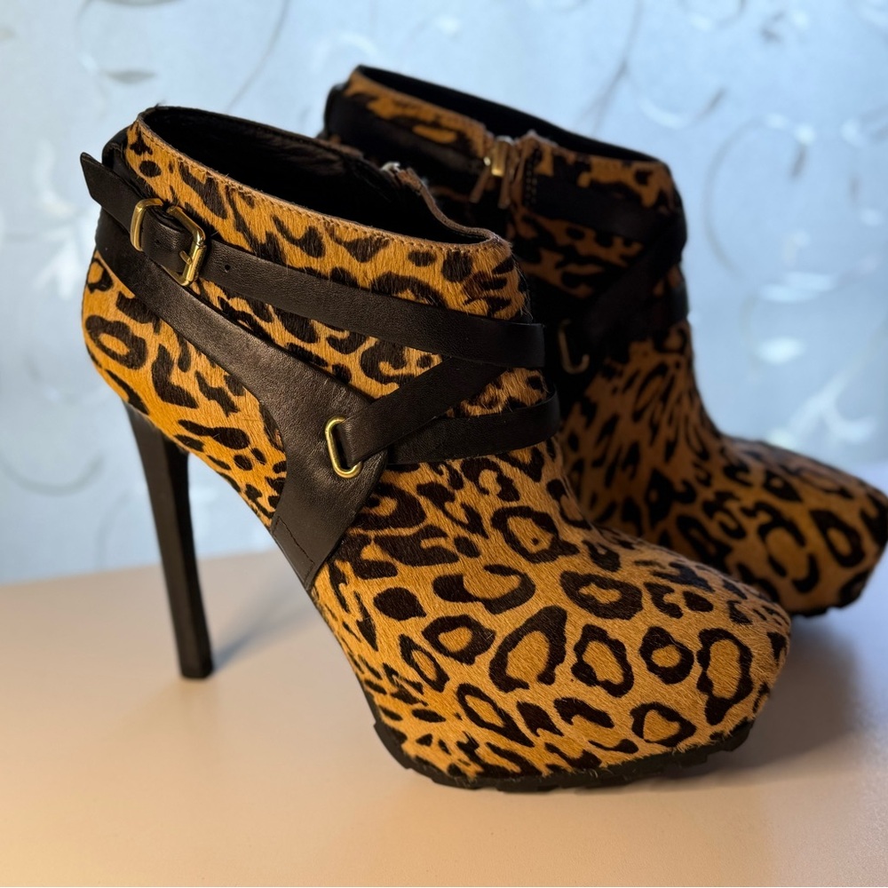 Guess Leopard Animal Print Stiletto Heels Ankle Boots
